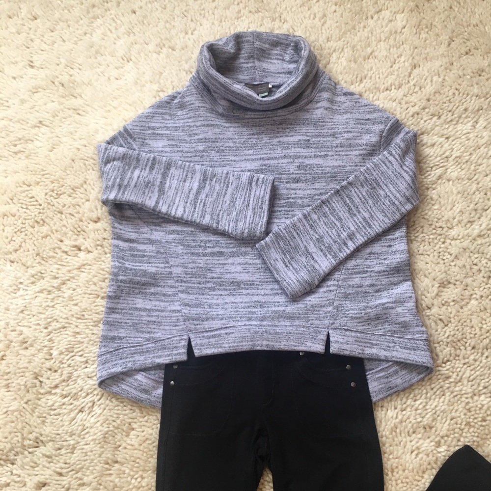 Anthropologie woman’s sweatshirt in size medium.